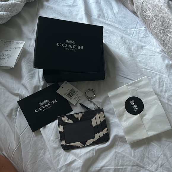 Coach mini skinny ID case with zebra print - Picture 4 of 4